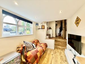 Photo 14- click for photo gallery